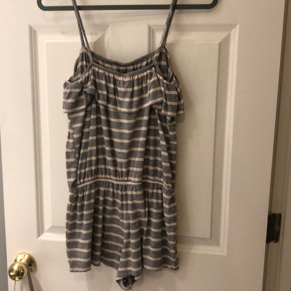 Striped romper - Picture 2 of 3